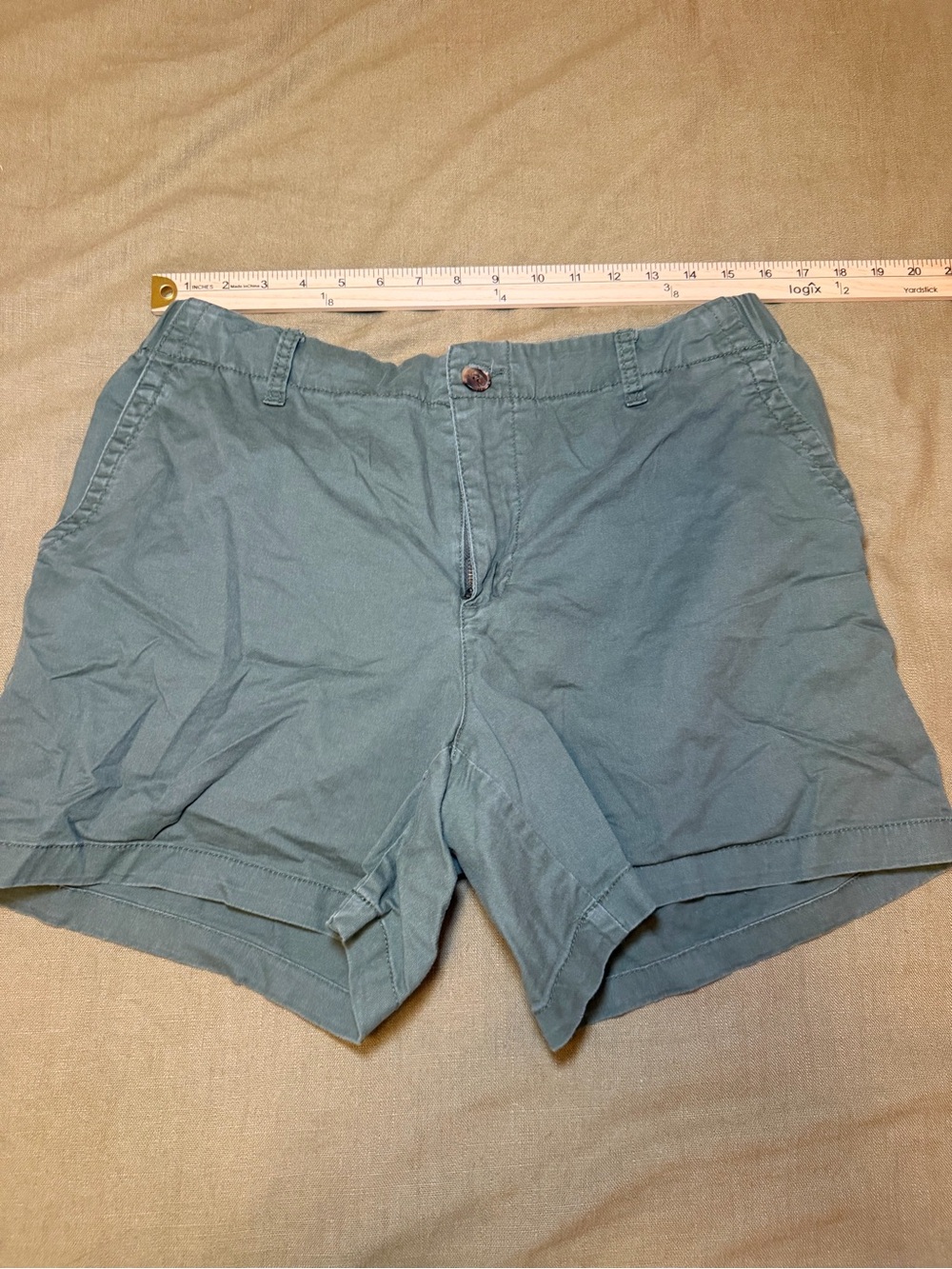 Old Navy Women's greeb OG Chino Shorts - Picture 4 of 6